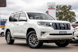 2021 Toyota Landcruiser Prado Kakadu SUV (Crystal Pearl) Pre-Owned Car Thumbnail