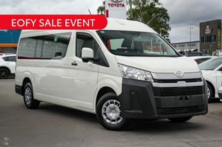 2025 Toyota Hiace Commuter Bus (French Vanilla) Pre-Owned Car Thumbnail