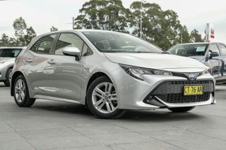 2019 Toyota Corolla Ascent Sport Hybrid Hatch (Silver Pearl) Pre-Owned Car Thumbnail