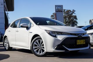 2023 Toyota Corolla Ascent Sport Hybrid Hatch (Glacier White) Pre-Owned Car Thumbnail