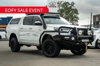 2023 Toyota Hilux SR5 Ute (Frosted White) Pre-Owned Car Thumbnail
